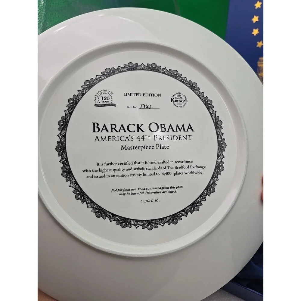 BARACK OBAMA   44TH PRESIDENT OF THE UNITED STATES OF AMERICA  PLATE‎